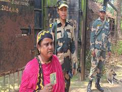 
      
      Around 2,500 voters cross border fencing to cast votes in Tripura
      
      