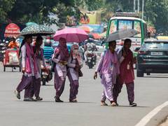 
      
      Telangana Health Director issues advisory amid heat wave alert
      
      