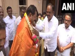 
      
       BJP MLA goes door to door for party’s Kalaburagi candidate
      
      