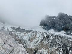 
      
      'Satellite imagery shows significant expansion in glacial lakes'
      
      