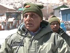 
      
      Defence Minister Rajnath Singh visits Siachen, assesses security 
      
      