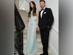 
      
      Victoria Beckham thanks husband David Beckham
      
      
