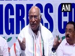 
      
      PM Modi is afraid of invisible voters, says Mallikarjun Kharge
      
      