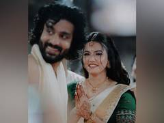 
      
      Malayalam actors Aparna Das and Deepak Parambol marry in Keral
      
      