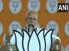 
      
      MP: Modi recalls old days of working with Chouhan in Parliament 
      
      