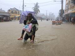 
      
      Deadly floods kill 38 in Kenya
      
      