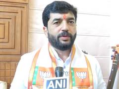 
      
      BJP's Murlidhar Mohol files nomination for Pune LS constituency 
      
      