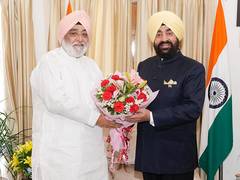 
      
      Uttarakhand: President of Hemkund Sahib meets Governor
      
      