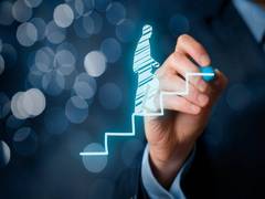 
      
      US economy grew at rate less than expected in first quarter
      
      