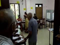 
      
      Voting begins in 88 seats in second phase of Lok Sabha polls
      
      