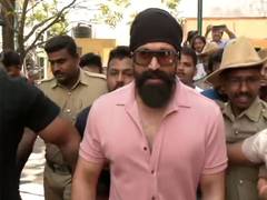 
      
      Lok Sabha Elections 2024: Yash casts his vote in Bengaluru
      
      