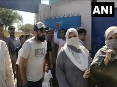 
      
      Mohammed Shami casts his vote in Uttar Pradesh's Amroha
      
      