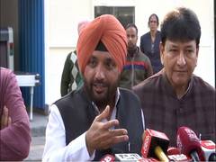 
      
      Delhi Congress chief Arvinder Singh Lovely resigns
      
      