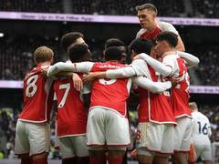 
      
      Lewis Hamilton reacts to Arsenal's latest performance in PL
      
      