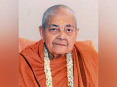 
      
      PM Modi pays tribute to Sarada Math president
      
      