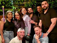 
      
      Virat Kohli holds Anushka Sharma close in birthday pic
      
      
