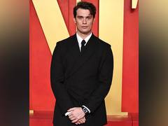 
      
      Nicholas Galitzine says 'I distance myself' from Harry Styles
      
      