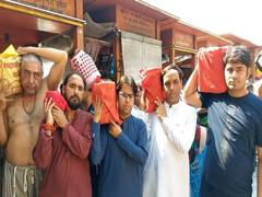 
      
      Pakistani Hindus immerse ancestors' ashes in Ganga at Haridwar
      
      