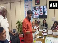 
      
      Congress’ Kanhaiya Kumar files nomination from North East Delhi s
      
      