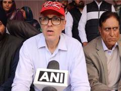 
      
      Omar Abdullah bats for dialogue between India and Pakistan
      
      