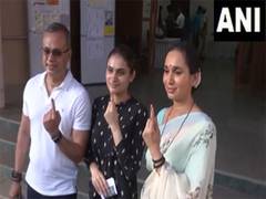 
      
      BJP candidate Pallavi Dempo casts vote in Goa
      
      