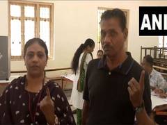 
      
      LS polls: Ravindra Jadeja's sister, father cast vote in Jamnagar
      
      