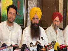 
      
      Kejriwal unnecessarily kept entangled by PM Modi, ED: AAP
      
      