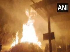 
      
      Fire breaks out at bamboo nursery in Gujarat's Navsari
      
      