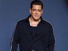 
      
      Arrested accused did recce of two other actors' homes
      
      
