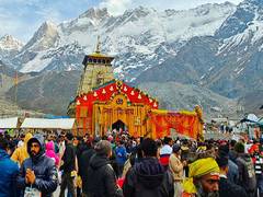 
      
      Over 29,000 devotees pay obeisance at Kedarnath Dham day 1
      
      