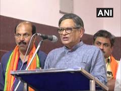 
      
      SM Krishna continues to remain in ICU, condition stable
      
      