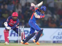 
      
      DC coach Ponting hails 