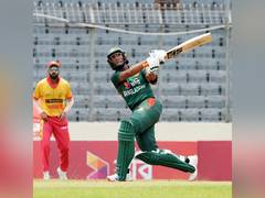 
      
      Mahmudullah's fifty powers Bangladesh to 157/6 against Zimbabwe
      
      