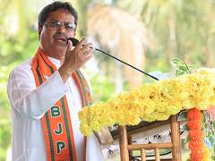 
      
      Tripura CM attends blood donation camp in Agartala 
      
      