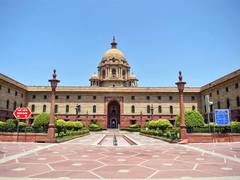 
      
      10 Groups of Secretaries working on finalising 100-day agenda
      
      