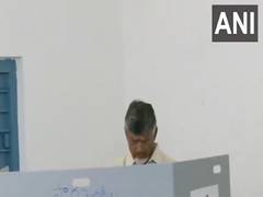 
      
      Chandrababu Naidu cast vote in Andhra Pradesh's Guntur
      
      
