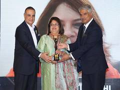 
      
      Nitu Joshi Receives Best Social Worker Award 
      
      
