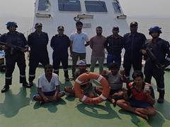 
      
      Mumbai: Indian Coast Guard seizes fishing vessel with 30,000 ltrs
      
      