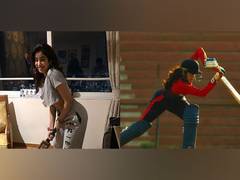 
      
      Sharan Sharma shares Janhvi’s then vs now pics from 'MMM'
      
      