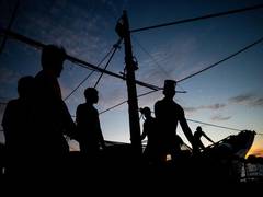 
      
      China sees red as Philippine activists sail towards disputed reef
      
      