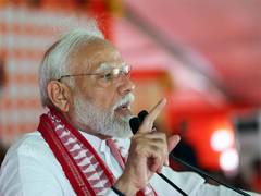 
      
      PM Modi slams Gandhi family, says 