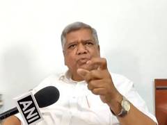 
      
      Law and order in Karnataka has collapsed: BJP leader 
      
      
