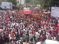 
      
      Dimple Yadav holds roadshow in support of SP's Gonda candidate
      
      