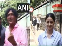 
      
      Chunky Panday, Ananya Panday cast their vote in Mumbai
      
      