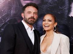 
      
      Here is what Jennifer Lopez has to say about Ben Affleck 
      
      