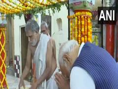 
      
      PM Modi, CM Yogi offer prayers at Sankat Mochan temple in Varanas
      
      