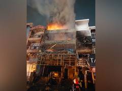
      
      Woman sustains minor injuries in fire at Delhi mall
      
      