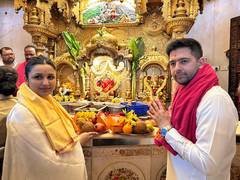
      
      Parineeti, Raghav offer prayers at Siddhivinayak Temple
      
      