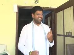 
      
      Haryana: Dushyant Chautala casts vote in Hisar
      
      