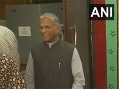 
      
      Rajya Sabha Deputy Chairman Harivansh Singh casts vote in Ranchi
      
      